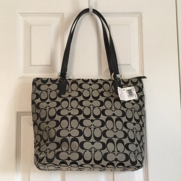 NWT Black & White Coach Purse - Picture 2 of 8